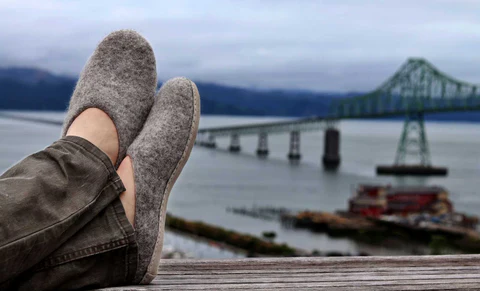 Top 10 Warm Slippers for Women to Keep You Cozy This Winter